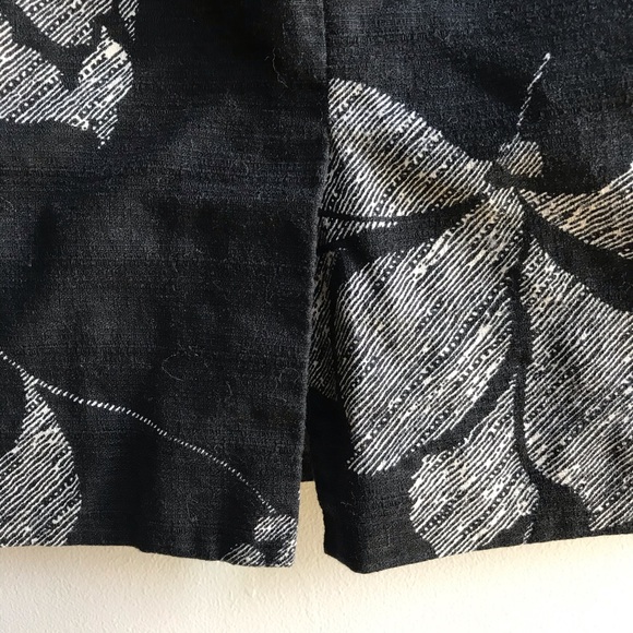 Ann Taylor black-white leaf motif pencil skirts-2P - Picture 5 of 8